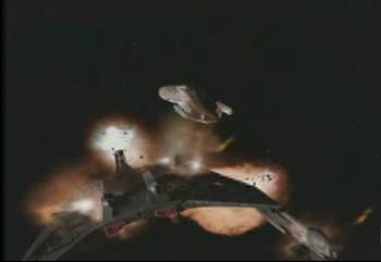 Die Klingonen zerstören ihr Schiff
